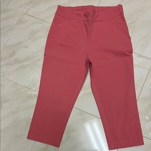 Chico's Slim Stretch Capri Pants in Coral Pink